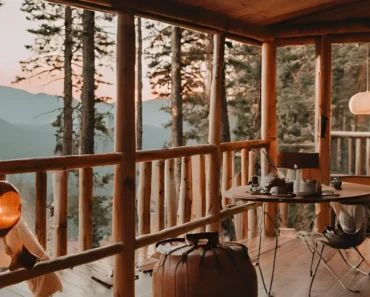 Cabin Trip Aesthetic: 10 Best Photos to Inspire Your Journey