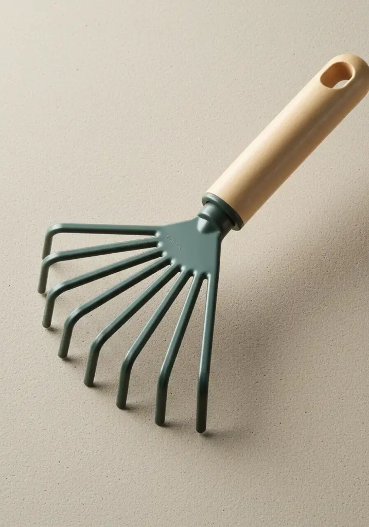 Hand Rake -Small Area Cleanup