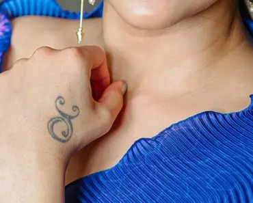 Celebrities Are Cosigning This “Boring” Shirt Trend