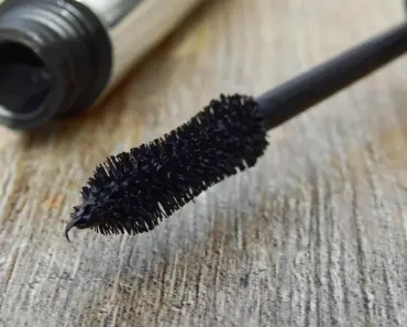 Ways to Get the Best Colorful Mascara Look for Your Eyes