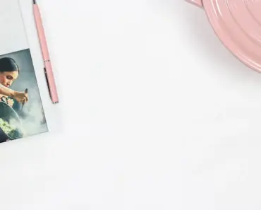 Meghan Markle Wore Cropped Jeans With the Chicest Trainer Trend