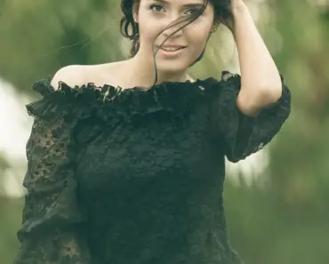 7 Chic Green Pants Outfit Ideas to Try in 2026