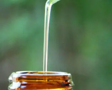 11 Essential Items to Create Your Ultimate Hero Piece Wardrobe