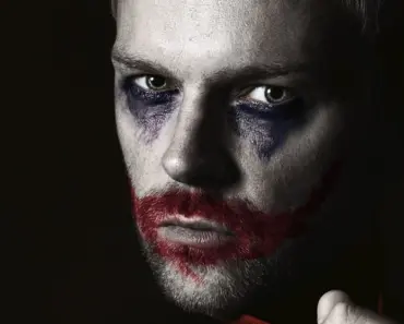 “11 Vampire Pop Operas That Will Seduce Your Senses and Leave You Howling for More”