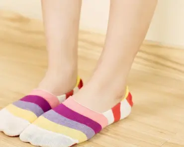 7 Sock Style Hacks That Instantly Elevate Your Basic Outfits