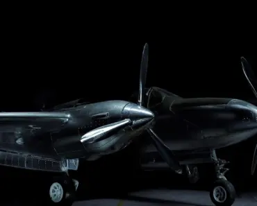 7 Best Chrome Nail Ideas and Inspo for Your Next Set