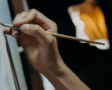 7 Unstoppable Rising Artists Taking Over Our Playlists in 2026