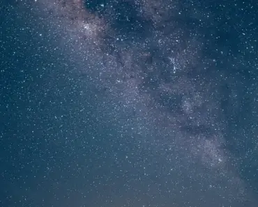 “13 Fresh Ways to Grab Your Basket Bags with the Coolest Peasant Tops for Spring 2026”