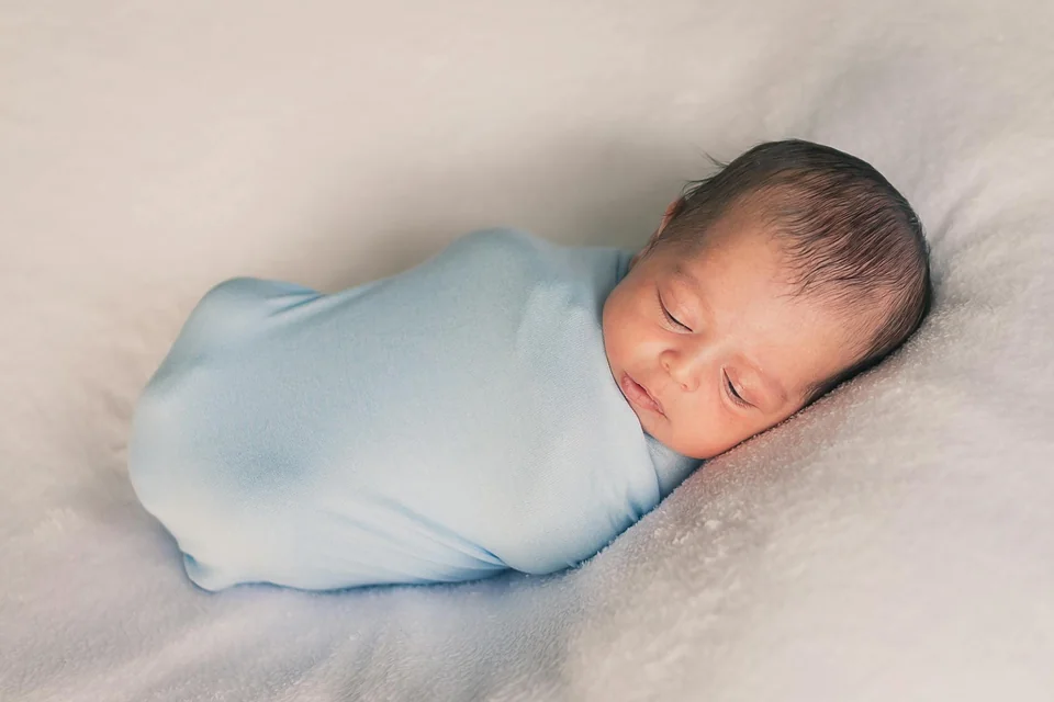 Best Baby Swaddle Blankets of 2023 that Babies and Parents Love Azuloz Highlight