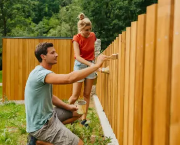 Build A Sturdy Garden Fence In A Weekend With This DIY Solution