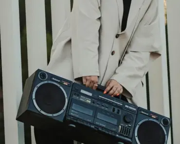 Gap’s Comeback Is Real & These Are the Pieces to Buy Right Now