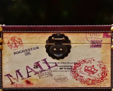 13 Saucy & Flirty Texts to Send to Your Crush!