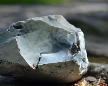 7 Reasons Essie Gel Couture Fairy Tailor Outshines All Other Nail Polishes