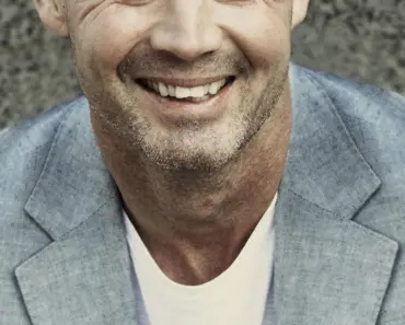 Be Bold & Prune These 8 Evergreen Shrubs in April Be Bold & Prune These 8 Evergreen Shrubs in April