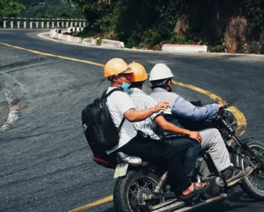 Everyone Chic Is Wearing Skirt Suits Like This in 2026