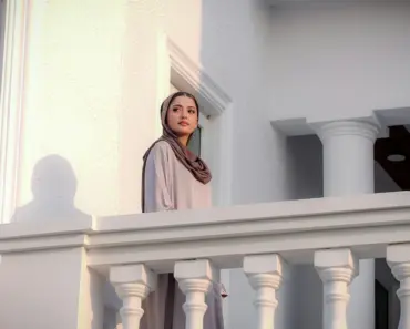 Zara’s Top 5 Chic Spring Dresses: The Fashion Brand Just Perfected