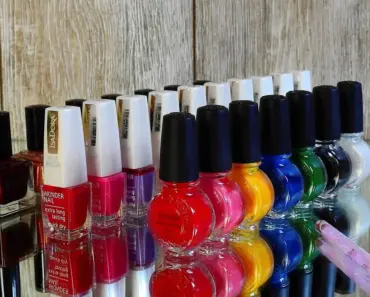 7 Chic Ways to Rock Short Nails This Summer Without Sacrificing Style