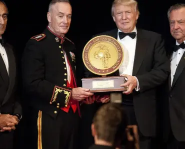 Steven Meisel Captures 9 Joyful Moments with Dolce & Gabbana’s 2026 Fragrance Campaign…