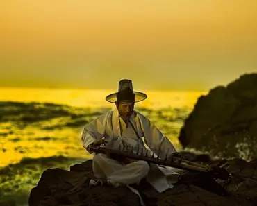 9 Must-Have Spring 2026 Runway Looks That’ll Make You Stop Shopping Everywhere Else