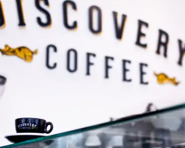 7 Surprising Facts I Learned When I Tried Victoria Beckham Beauty’s Perfume Discovery Set