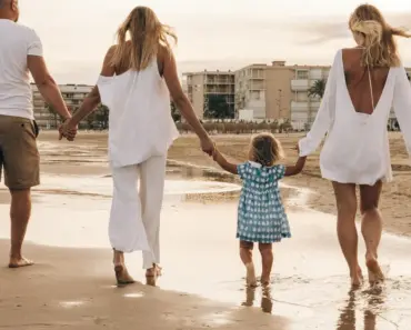 “13 Unconventional Airbnb Experiences to Elevate Your Parisian Getaway”