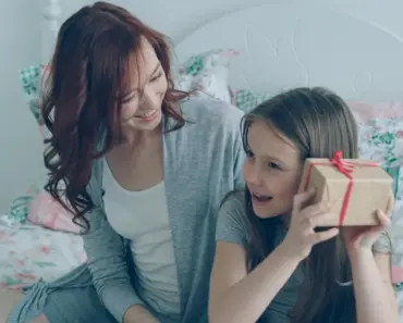 7 Surprising Things to Say When Someone Comments on Your Body, According to Therapists