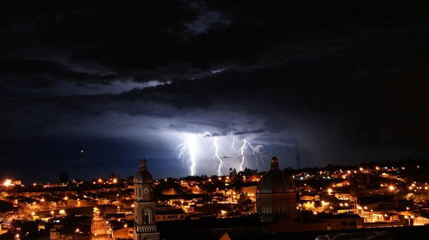 Your Queer Historical Romance Of The Summer Is You Should Be So Lucky Azuloz Insight