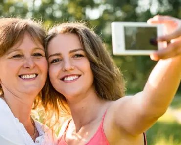 4 Ways to be an Amazing Parent to your Teen (and even enjoy it!) 4 Ways to be an Amazing Parent to your Teen (and even enjoy it!)