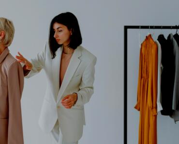 How to Find a Fashion Stylist Online: A Step-by-Step Guide