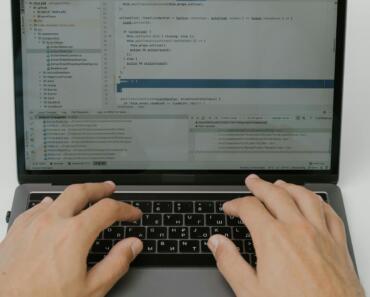 Healthcare Software Development: How to Choose the Right Partner