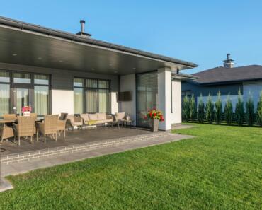 How to Clean a Concrete Patio: Step-by-Step Guide for a Spotless Surface