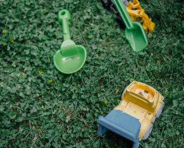 Storing Outdoor Toys: A Parent’s Guide to Low-Maintenance Organization