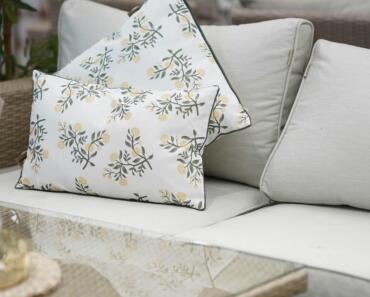 How to Clean Patio Cushions: Step-by-Step with Household Tools