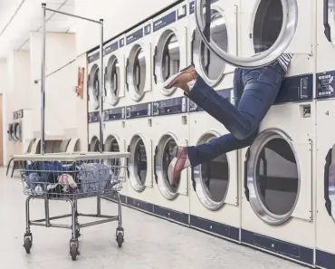 5 Ways to Clean Black Appliances Without Streaks