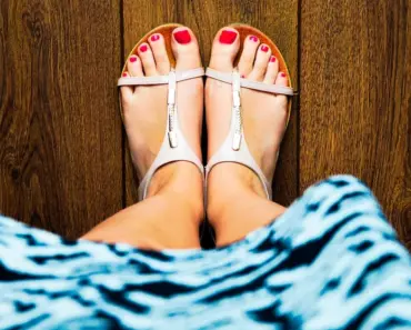 5 Shoes Fashion People Wear With Summer Dresses in 2026