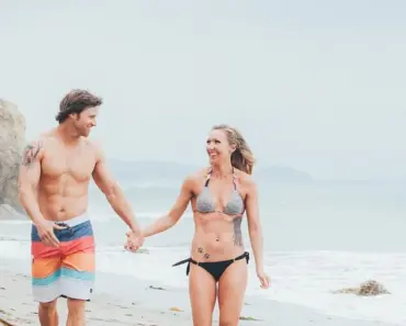 Alix Earle’s 7 Tiny Bikinis for Island Girl Style