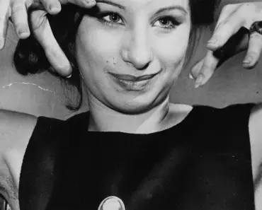I Tried Barbra Streisand’s Instant Coffee Ice Cream Topping