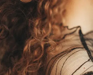 Beach Snaps Show Carrie Johnson’s Daughter Poppy’s Curls at 12 Months