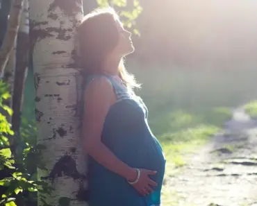 The Best Gifts Expecting Moms Deserve This Year