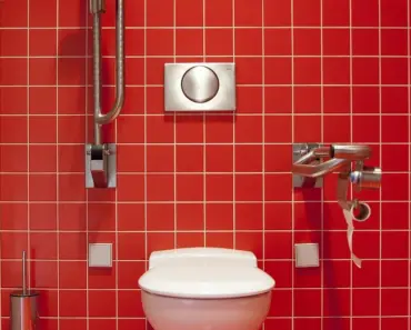 7 Toilet Habits Making Your Bathroom Dirtier (You Won’t Believe #1!)