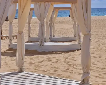 7 Best Beach Tents & Canopies According to Testing