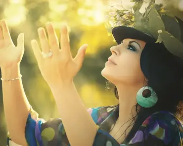 5 Signs You Feel Trapped in a Life That Looks Good