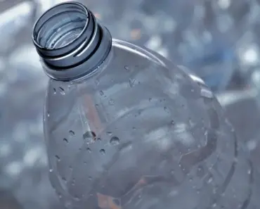 7 Best Ways to Remove Scratches from Plastic