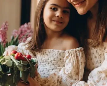 Jenna Bush Hager Reacts as Teen Daughter Requests Botox