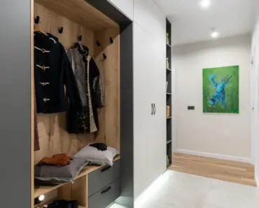 13 Walk-In Closet Organization Ideas That Work