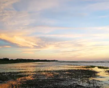 7 Lake Towns Basically Mini Hamptons on a Budget