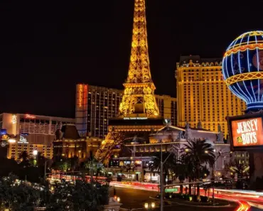 7 Reasons a Solo Hotel Night Might Be the Best Mother’s Day Gift
