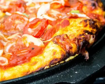 Turn a Dollar Tree Pizza Pan Into Wall Decor