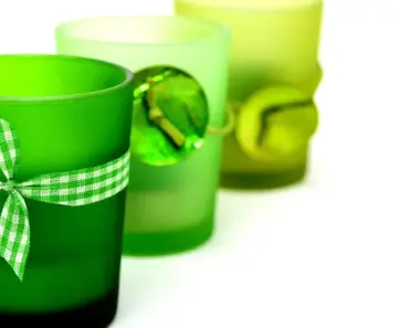 Turn Vintage Doilies Into Stunning Tea Light Holders