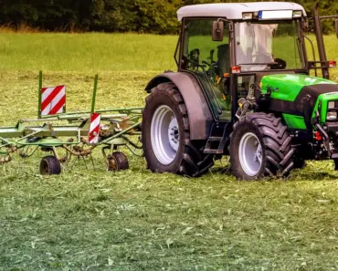 Average Gas-Powered Lawn Mower Lifespan: 5 Key Factors